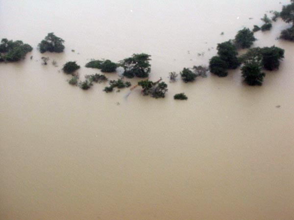 46 Rescued by SLAF Choppers from Batti Floods