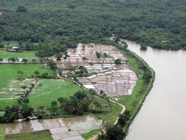46 Rescued by SLAF Choppers from Batti Floods
