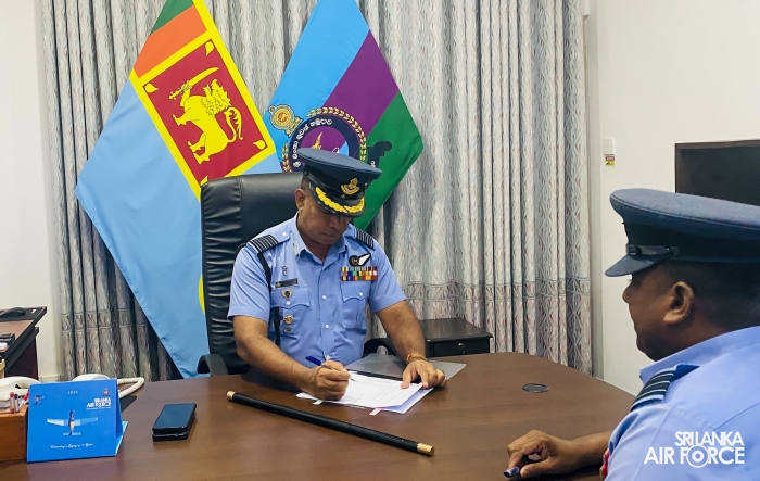 CHANGE OF COMMAND AT SLAF STATION BATTICALOA