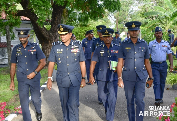 COMMANDER’S INSPECTION AT SLAF STATION BATTICALOA