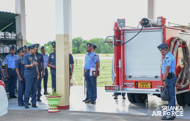 COMMANDER’S INSPECTION AT SLAF STATION BATTICALOA