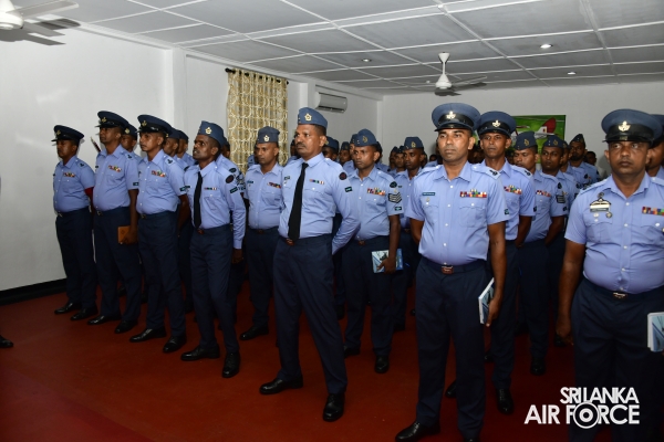 COMMANDER’S INSPECTION AT SLAF STATION BATTICALOA