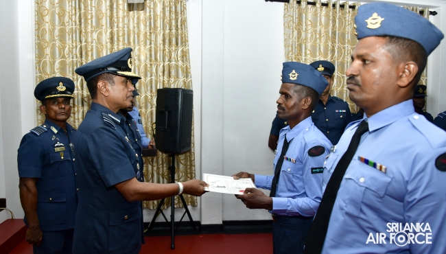 COMMANDER’S INSPECTION AT SLAF STATION BATTICALOA