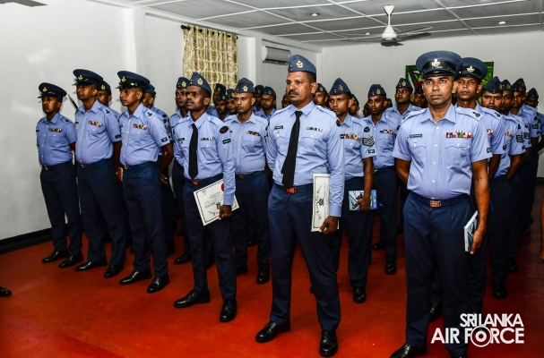 COMMANDER’S INSPECTION AT SLAF STATION BATTICALOA