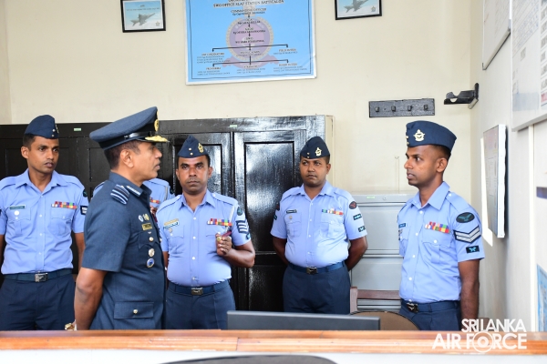 COMMANDER’S INSPECTION AT SLAF STATION BATTICALOA