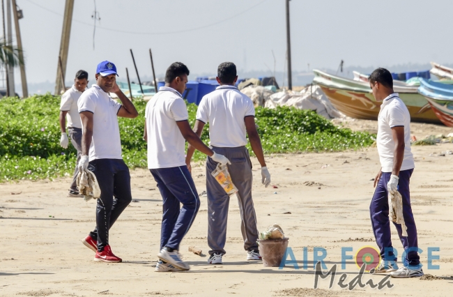 Troops from SLAF Base Katunayake conduct Beach Cleaning Program at Negambo