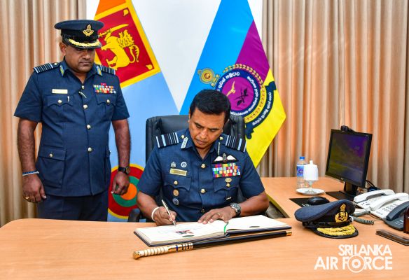 COMMANDER'S INSPECTION AT SLAF STATION BANDARANAIKE INTERNATIONAL AIRPORT KATUNAYAKE