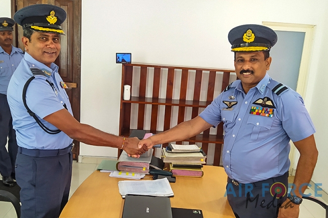 CHANGE
OF COMMAND AT SLAF STATION BIA