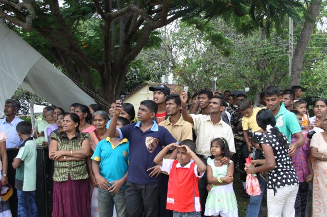பிரமாண்டமான பரிசூட் பயிற்ச்சி நிறைவு விழா