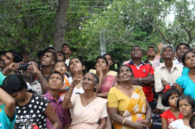 பிரமாண்டமான பரிசூட் பயிற்ச்சி நிறைவு விழா