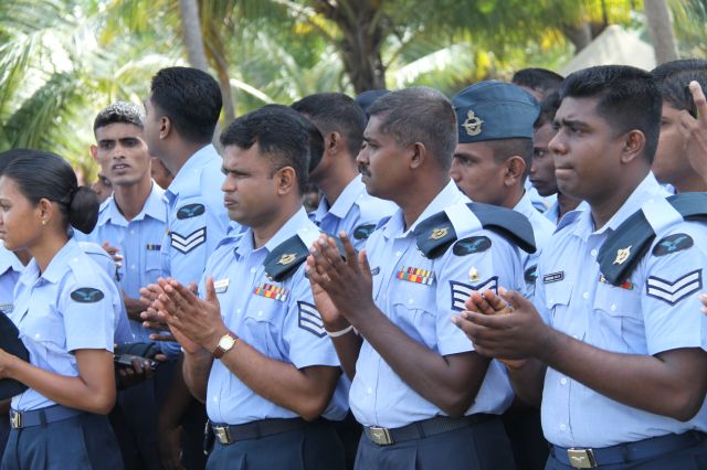 பிரமாண்டமான பரிசூட் பயிற்ச்சி நிறைவு விழா