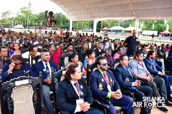 SLAF
BODYBUILDERS SHINE AT THE 75TH MR SRI LANKA BODYBUILDING COMPETITION