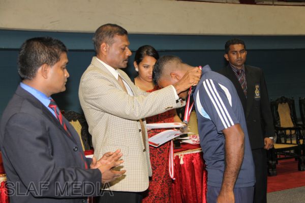Air Force Boxing Team
does well at novices Championship Boxing Meet