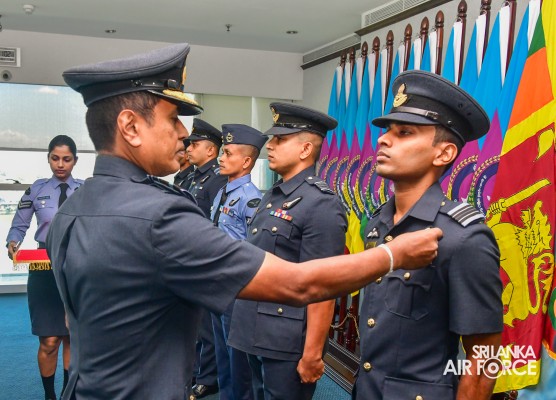 AWARDING
CEREMONY OF AIR CREW QUALIFICATION INSIGNIA