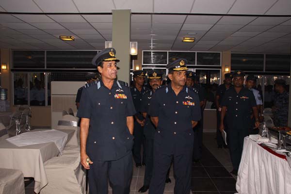 The Commander Ceremonially Opens Cafeteria at Katunayake The Commander Ceremonially Opens Cafeteria at Katunayake