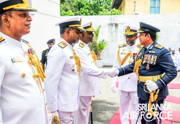 made a farewell call on the Commander of the Navy