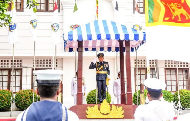 made a farewell call on the Commander of the Navy