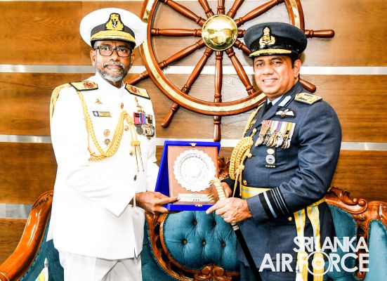 made a farewell call on the Commander of the Navy