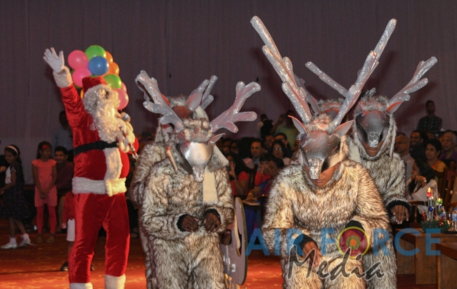 The Air Force celebrates the “Magique of Christmas” at Eagles’ Lake Side