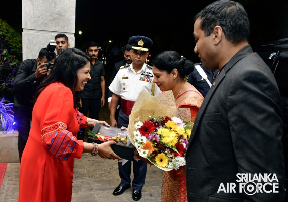 SLAF
SPREADS THE JOY OF THE SEASON WITH “A CHRISTMAS MIRACLE