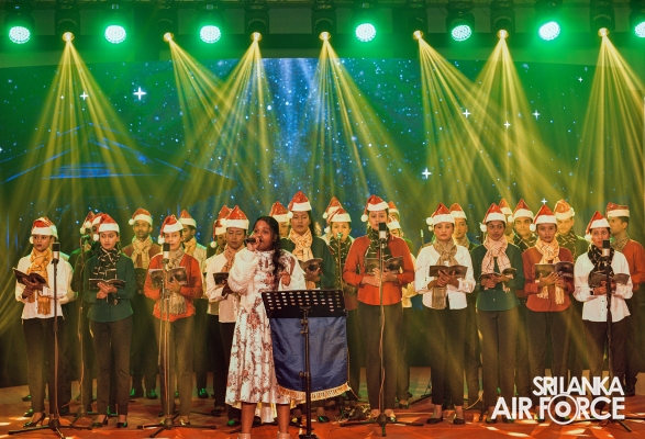 SLAF
SPREADS THE JOY OF THE SEASON WITH “A CHRISTMAS MIRACLE