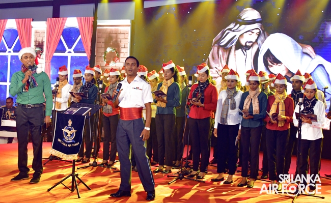 SLAF
SPREADS THE JOY OF THE SEASON WITH “A CHRISTMAS MIRACLE