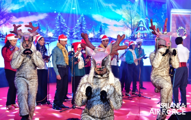 SLAF
SPREADS THE JOY OF THE SEASON WITH “A CHRISTMAS MIRACLE