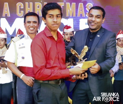 SLAF
SPREADS THE JOY OF THE SEASON WITH “A CHRISTMAS MIRACLE