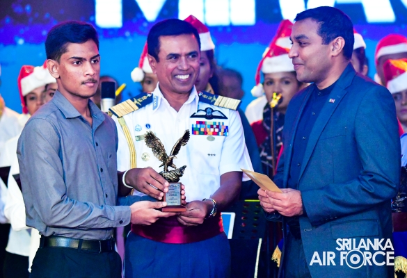 SLAF
SPREADS THE JOY OF THE SEASON WITH “A CHRISTMAS MIRACLE
