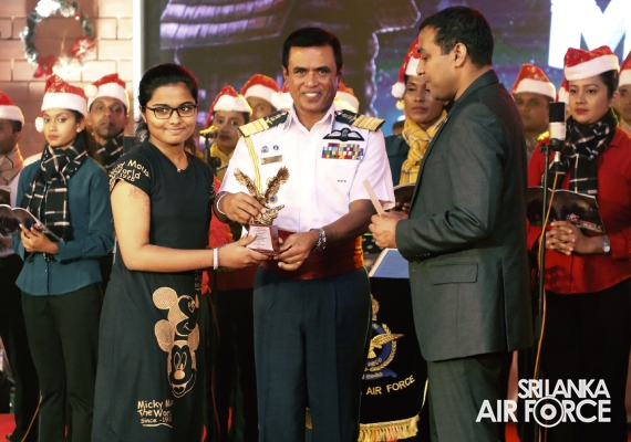 SLAF
SPREADS THE JOY OF THE SEASON WITH “A CHRISTMAS MIRACLE
