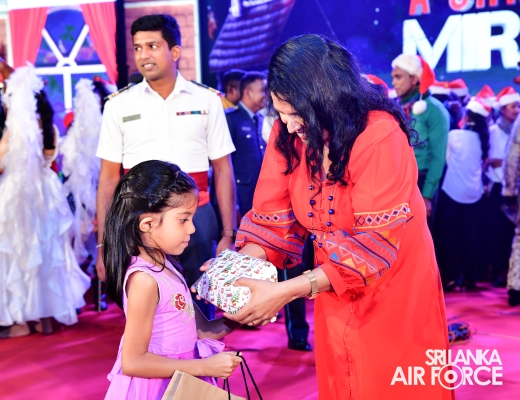 SLAF
SPREADS THE JOY OF THE SEASON WITH “A CHRISTMAS MIRACLE