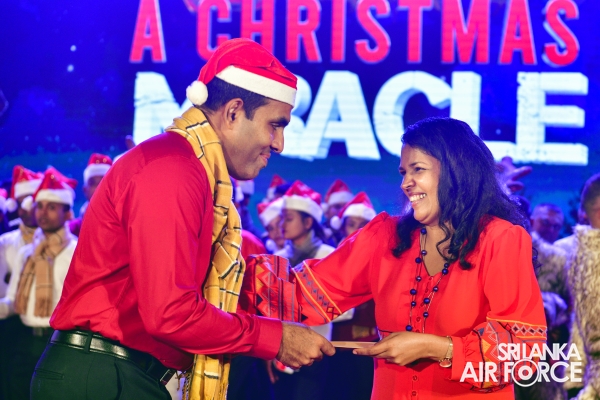 SLAF
SPREADS THE JOY OF THE SEASON WITH “A CHRISTMAS MIRACLE
