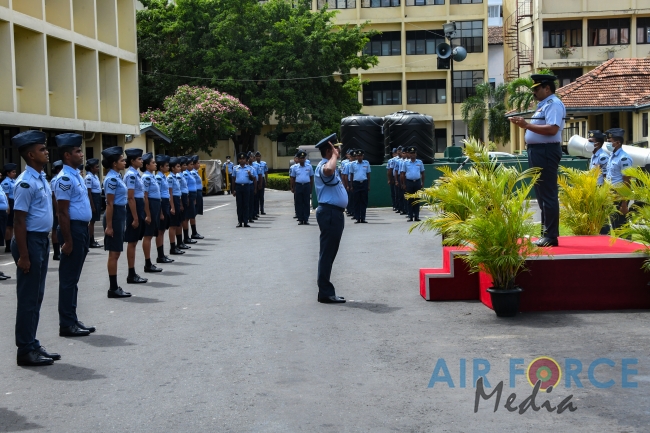 CHANGE OF
COMMAND AT SLAF STATION COLOMBO