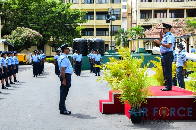 CHANGE
OF COMMAND AT SLAF STATION COLOMBO