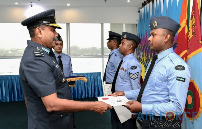Awarding of Qualification Insignia and Certificates of Commendations