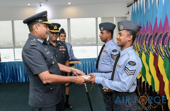 Awarding of Qualification Insignia and Certificates of Commendations
