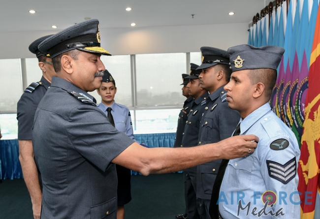 Awarding of Qualification Insignia and Certificates of Commendations