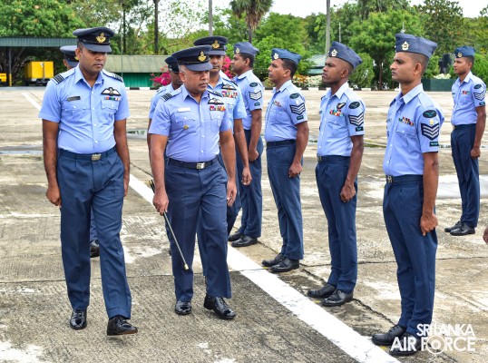 CHANGE OF COMMAND AT NO. 7 HELICOPTER SQUADRON SLAF BASE
HINGURAKGODA