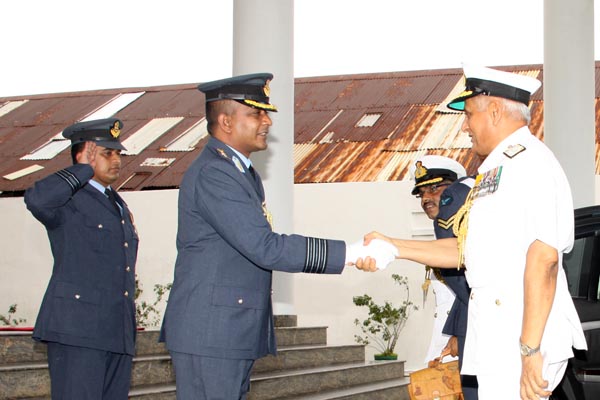 Chief of the Indian Naval Staff calls on Air Force Head Quarters. Chief of the Indian Naval Staff calls on Air Force Head Quarters.