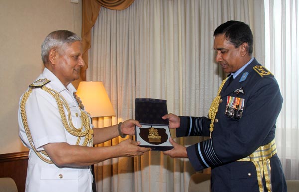 Chief of the Indian Naval Staff calls on Air Force Head Quarters. Chief of the Indian Naval Staff calls on Air Force Head Quarters.