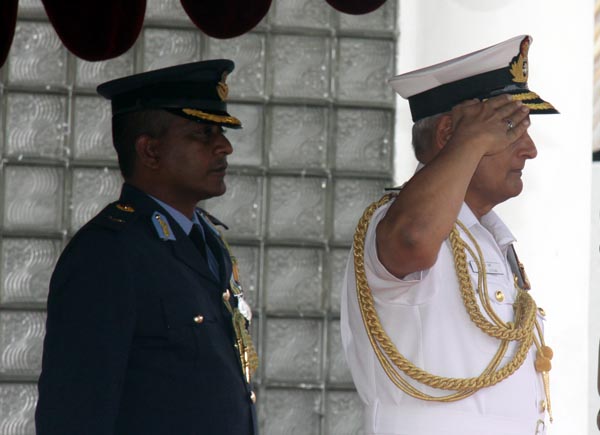Chief of the Indian Naval Staff calls on Air Force Head Quarters. Chief of the Indian Naval Staff calls on Air Force Head Quarters.