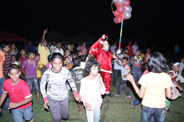 කටුකුරුන්ද ගුවන් හමුදා කඳවුර වාර්ෂික සුහද හමුවක් සහ ළමා සාදයක් පවත්වයි...