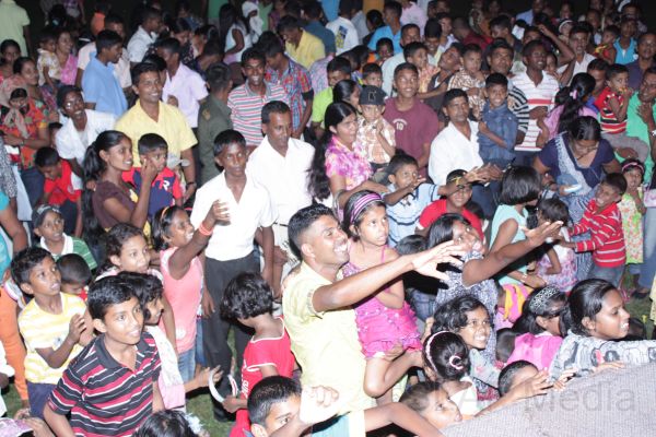 කටුකුරුන්ද ගුවන් හමුදා කඳවුර වාර්ෂික සුහද හමුවක් සහ ළමා සාදයක් පවත්වයි...