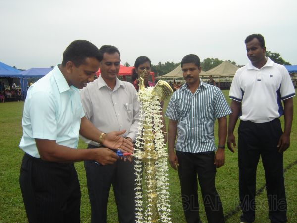 කටුකුරුන්ද ගුවන් හමුදා කඳවුර වාර්ෂික සුහද හමුවක් සහ ළමා සාදයක් පවත්වයි...