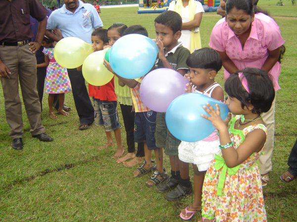 කටුකුරුන්ද ගුවන් හමුදා කඳවුර වාර්ෂික සුහද හමුවක් සහ ළමා සාදයක් පවත්වයි...