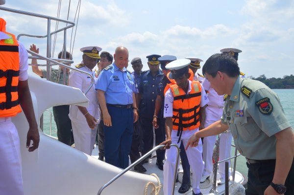 Gen XI Qi Liang visits Trincomalee