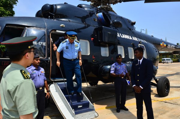 Gen Xu Qi Liang visits sacred Sri Dalada Maligawa and SLAF Base Katunayeka