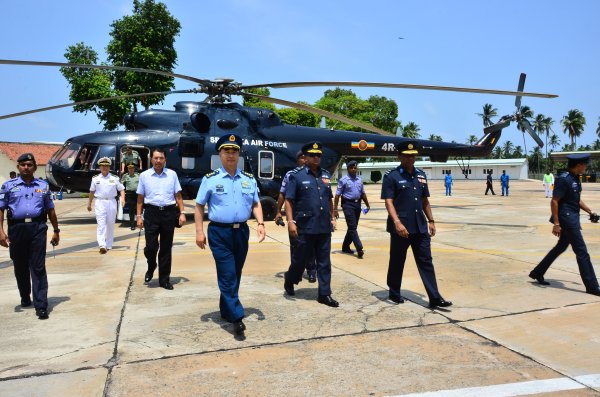 Gen Xu Qi Liang visits sacred Sri Dalada Maligawa and SLAF Base Katunayeka