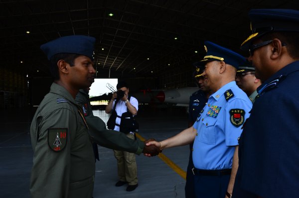 Gen Xu Qi Liang visits sacred Sri Dalada Maligawa and SLAF Base Katunayeka
