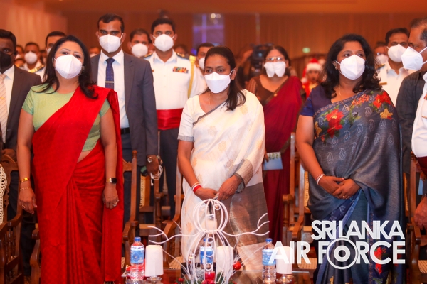 SLAF SPREADS THE JOY OF THE SEASON WITH “CHRISTMAS IN THE ARCTIC”